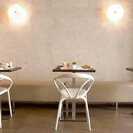 Oxo فندق بياريتز